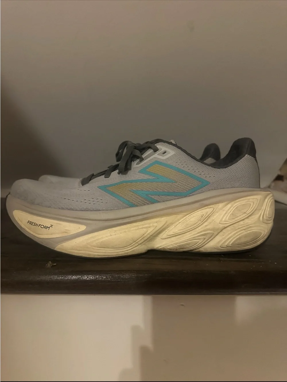 New Balance More V5